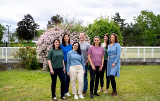 Gruppenbild des REVAN-Teams mit Naturhintergrund